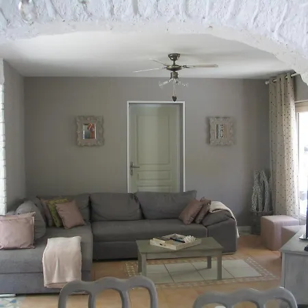 Frühstückspension La Petite Maison Dans Les Pins