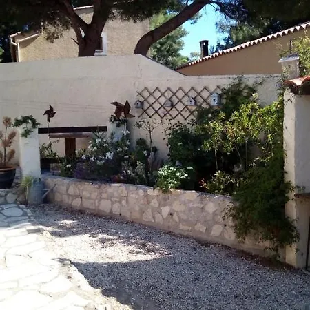 Bed & Breakfast La Petite Maison Dans Les Pins Sigean
