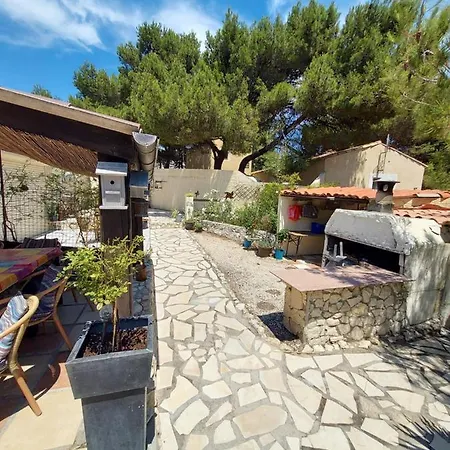Bed & Breakfast La Petite Maison Dans Les Pins *